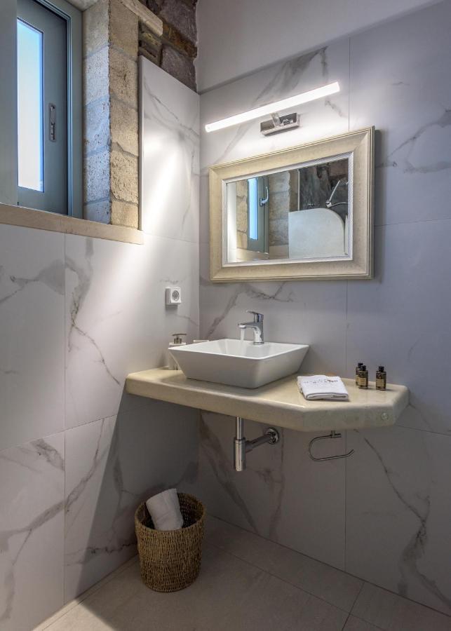 Hilltop Suites Milos Mytakas Экстерьер фото