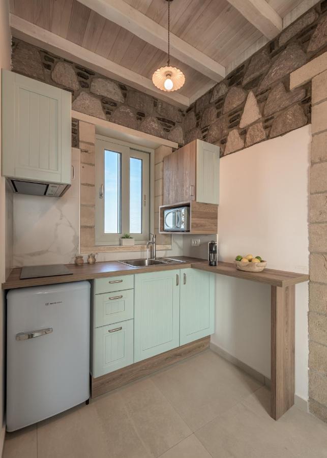 Hilltop Suites Milos Mytakas Экстерьер фото